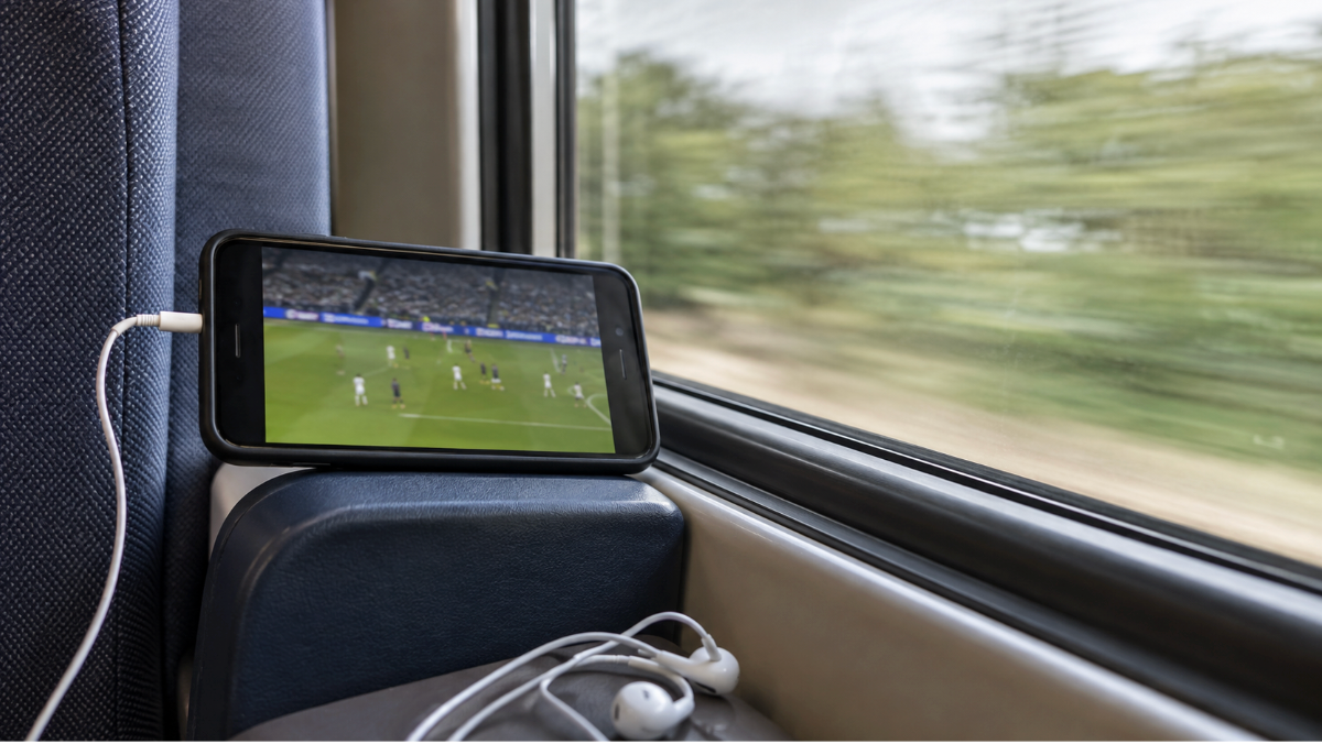 How Mobile Viewing Changed Football Fandom in 2026