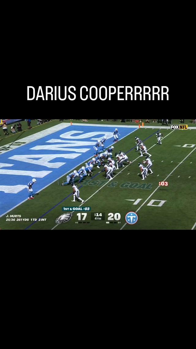 Jalen Hurts connects with Darius Co...