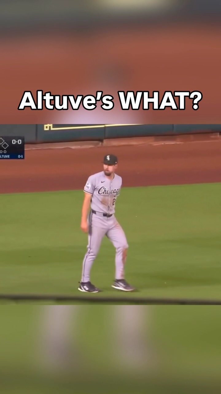 White Sox announcer's slip up on ai...