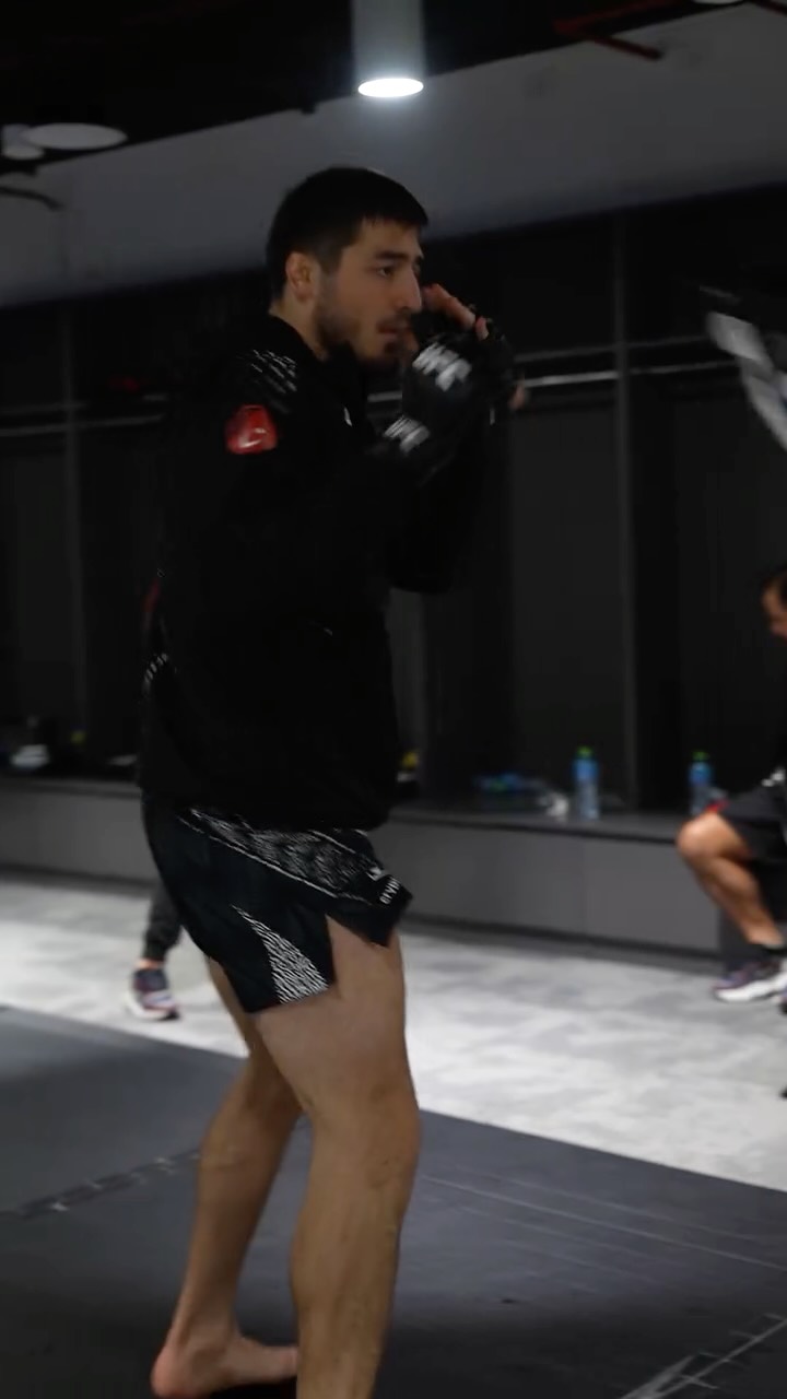 Krylov vs Yakhyaev is LIVE NEXT on ...