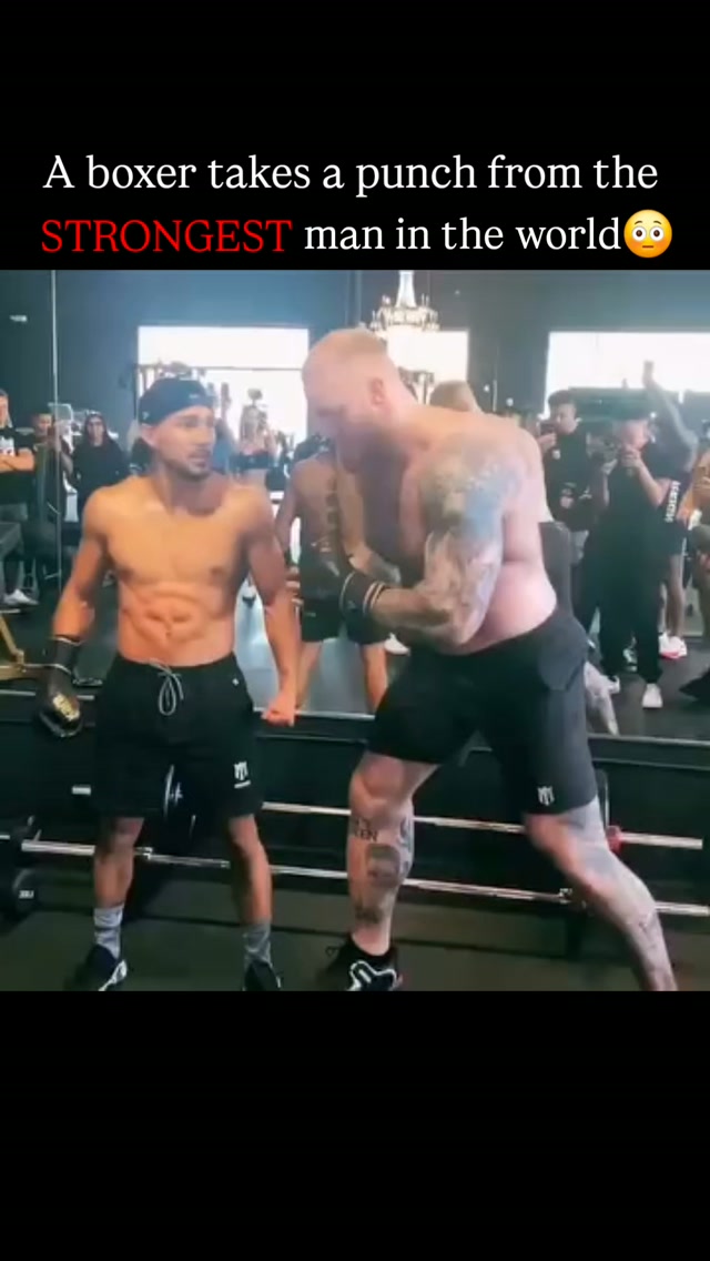 Thor "The Mountain" Björnsson takes...