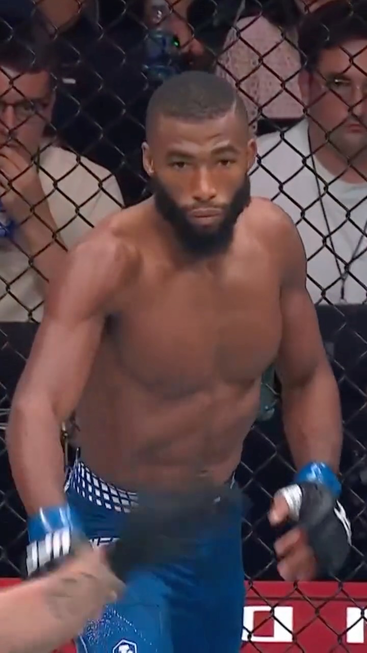 Salahdine Parnasse vs Hooker: Who w...