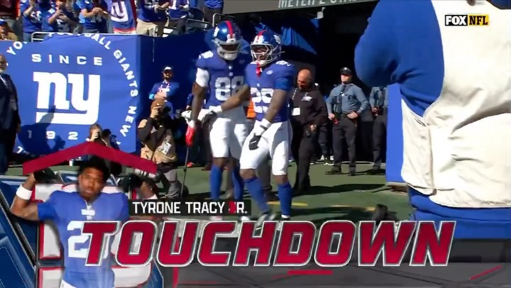 Tyrone Tracy Jr. touchdown for Gian...