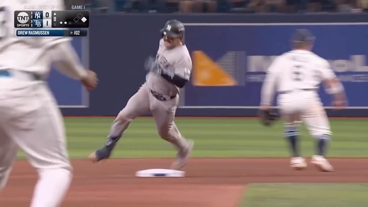 Austin Wells' Base Running Blunder