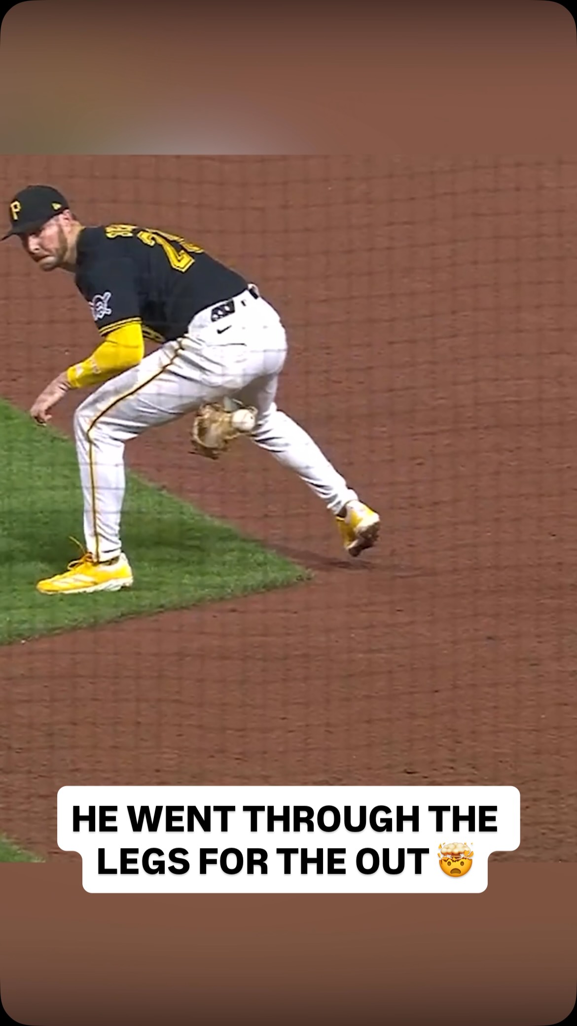 Ryan O'Hearn gets the out with a gl...