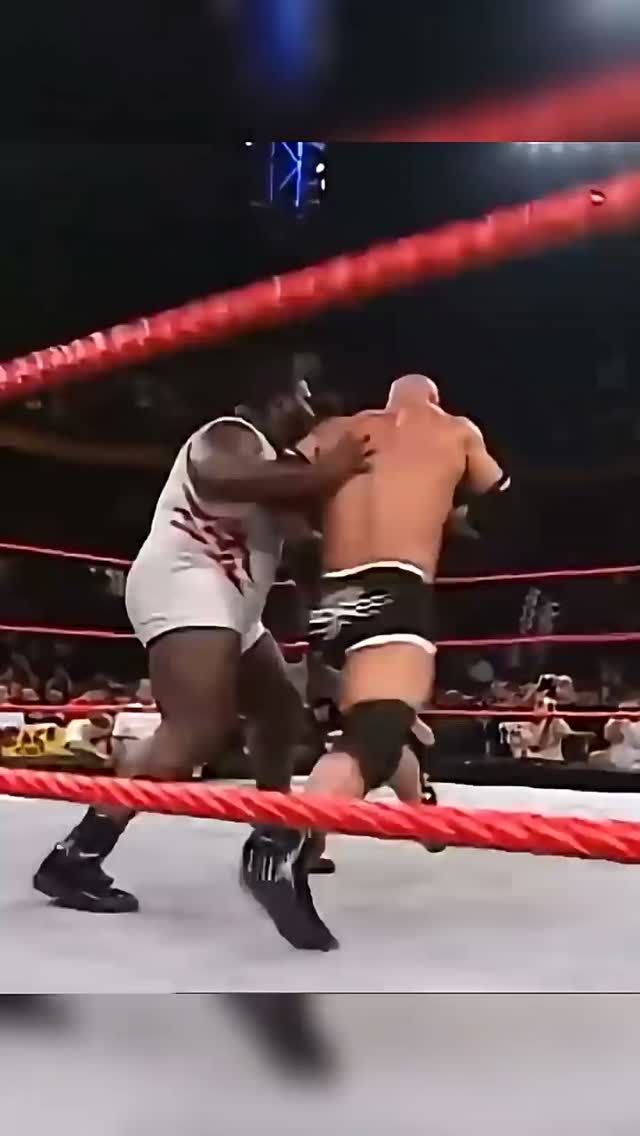 Goldberg vs. Mark Henry in 2003