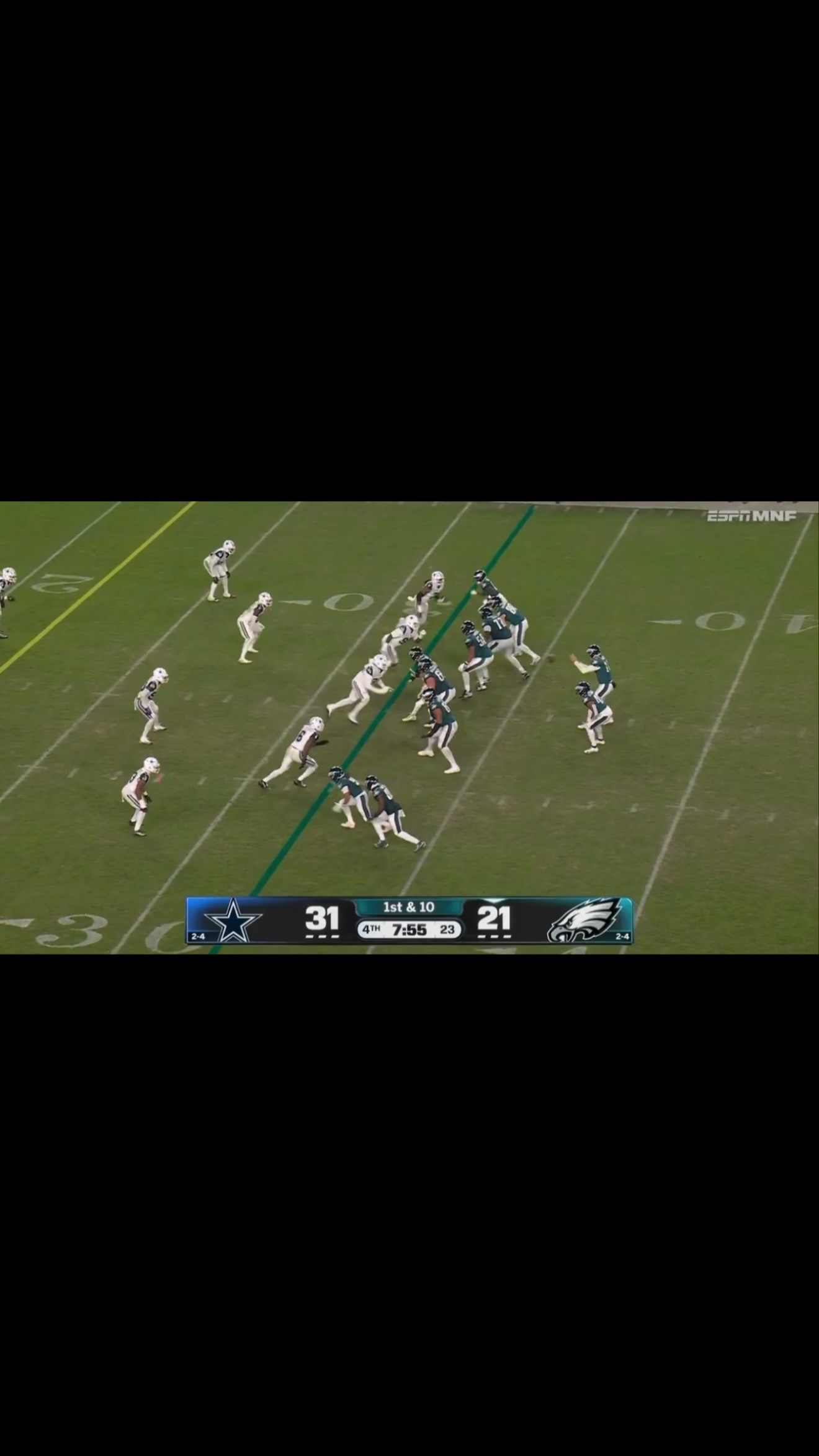 Dallas Cowboys in action, 4th quart...
