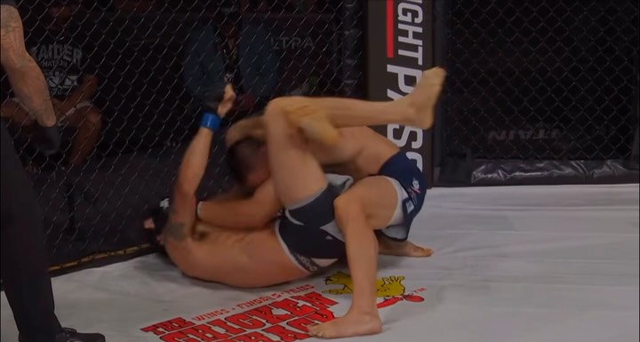 Triangle choke attempt from Michael...