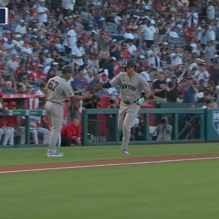 Spencer Jones crushes a two-run hom...