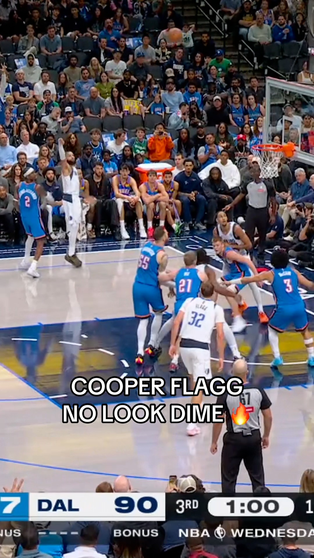 Cooper Flagg with a no-look pass