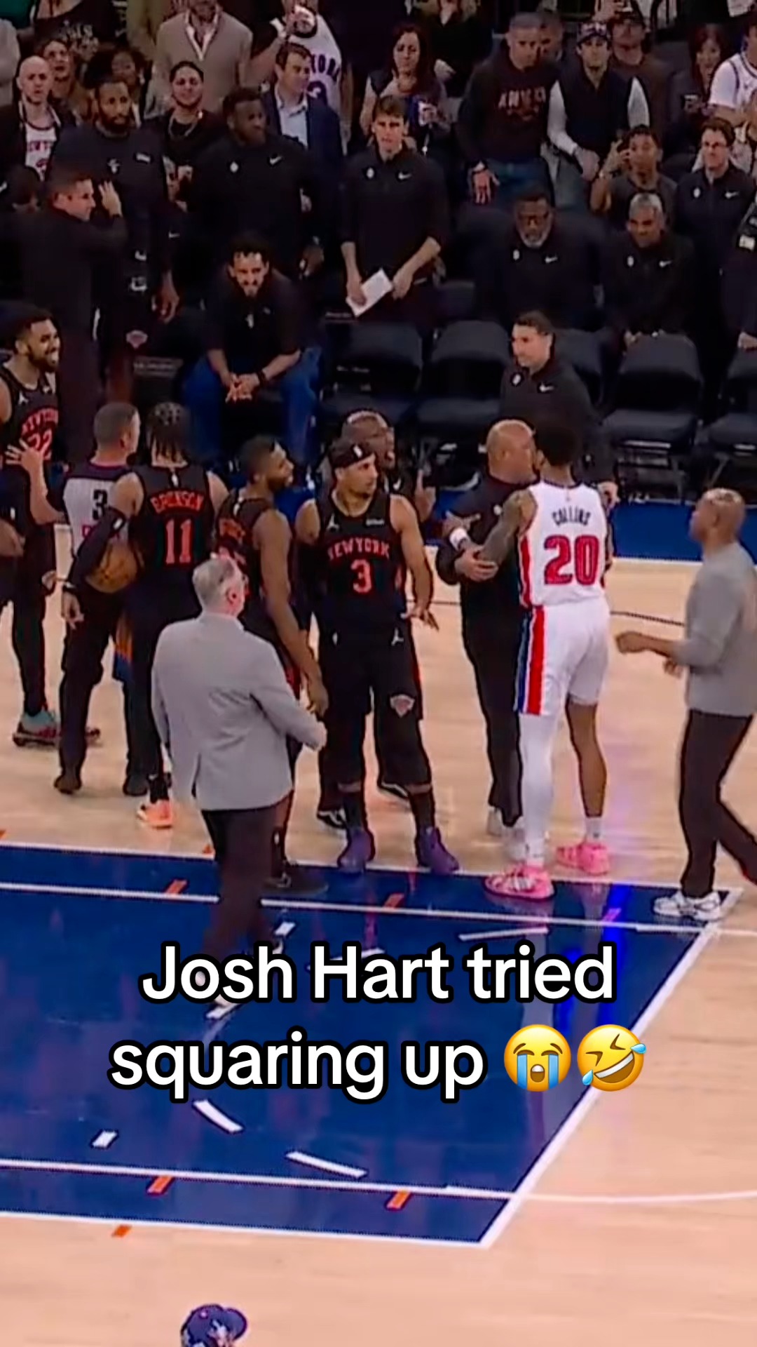 Josh Hart messes around with Jarret...
