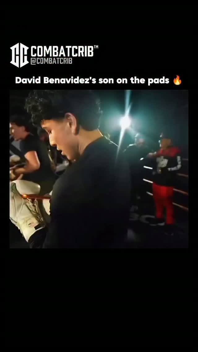 David Benavidez's son on the pads on MILLIONS David Benavidez's son on the pads