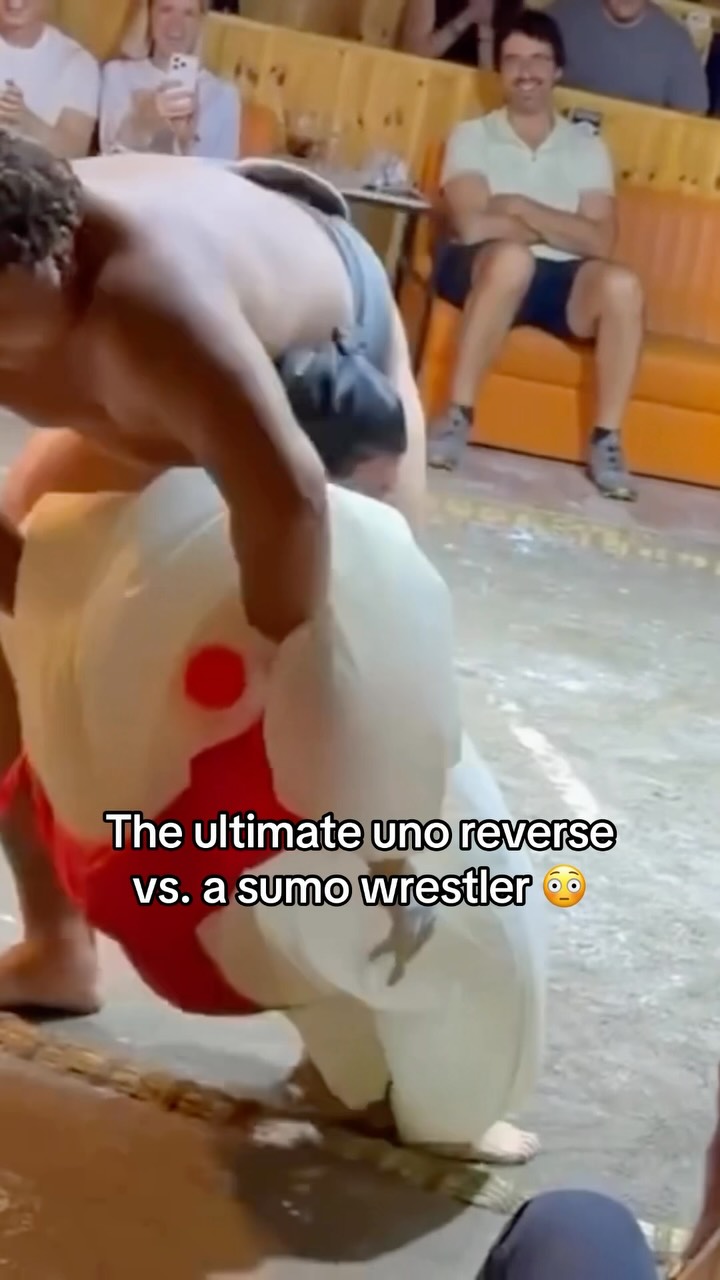 The ultimate uno reverse vs. a sumo...