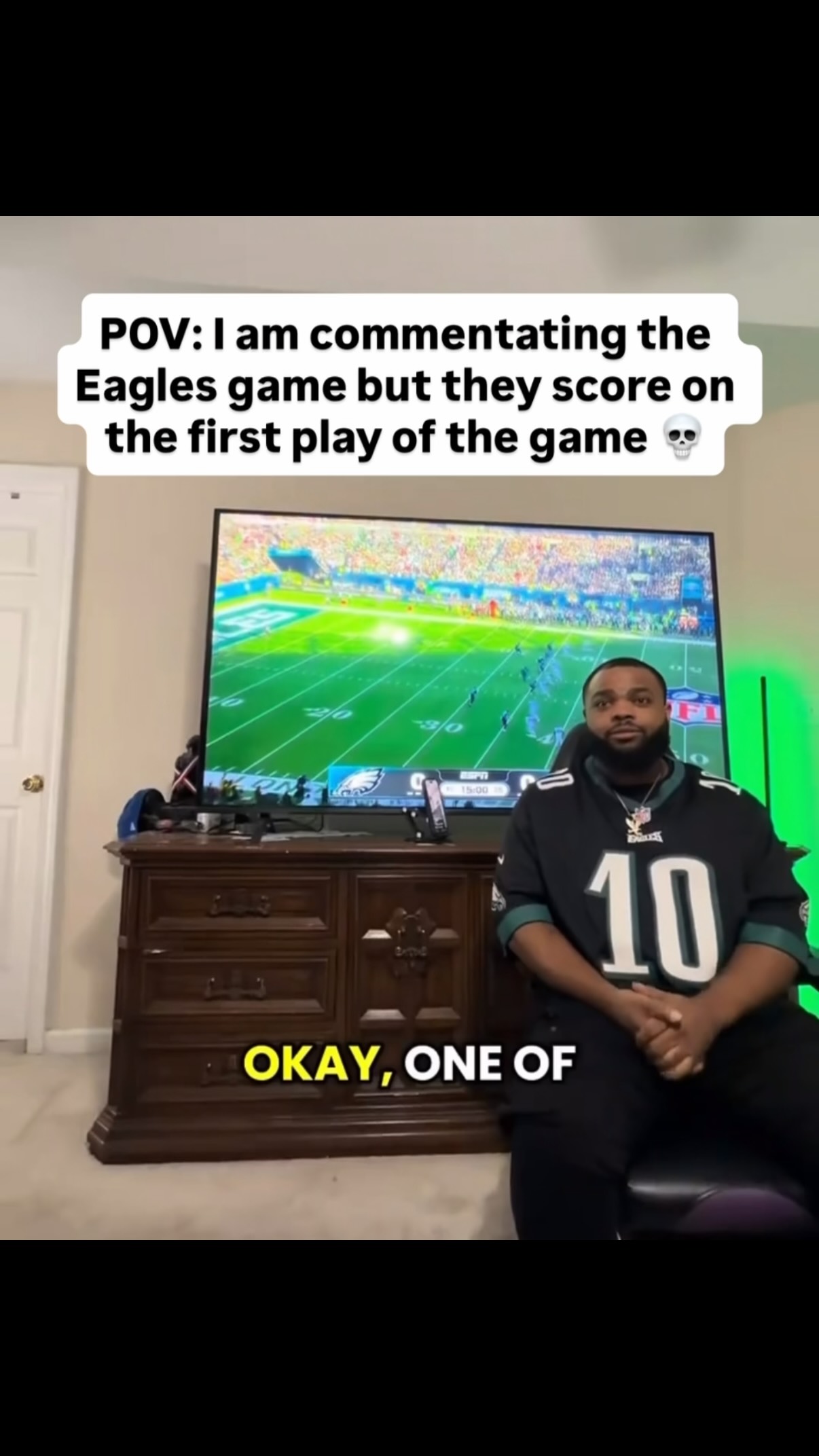 Fan's hilarious reaction to the Eag...