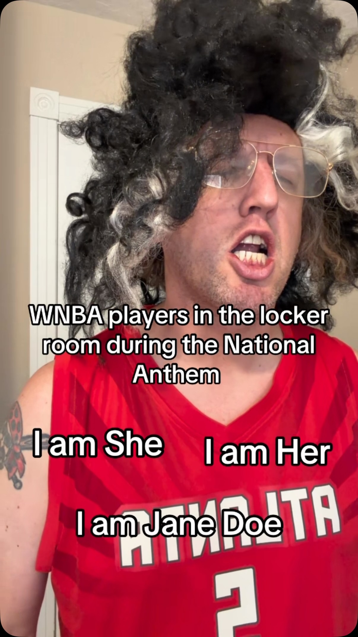 WNBA players protesting National An...