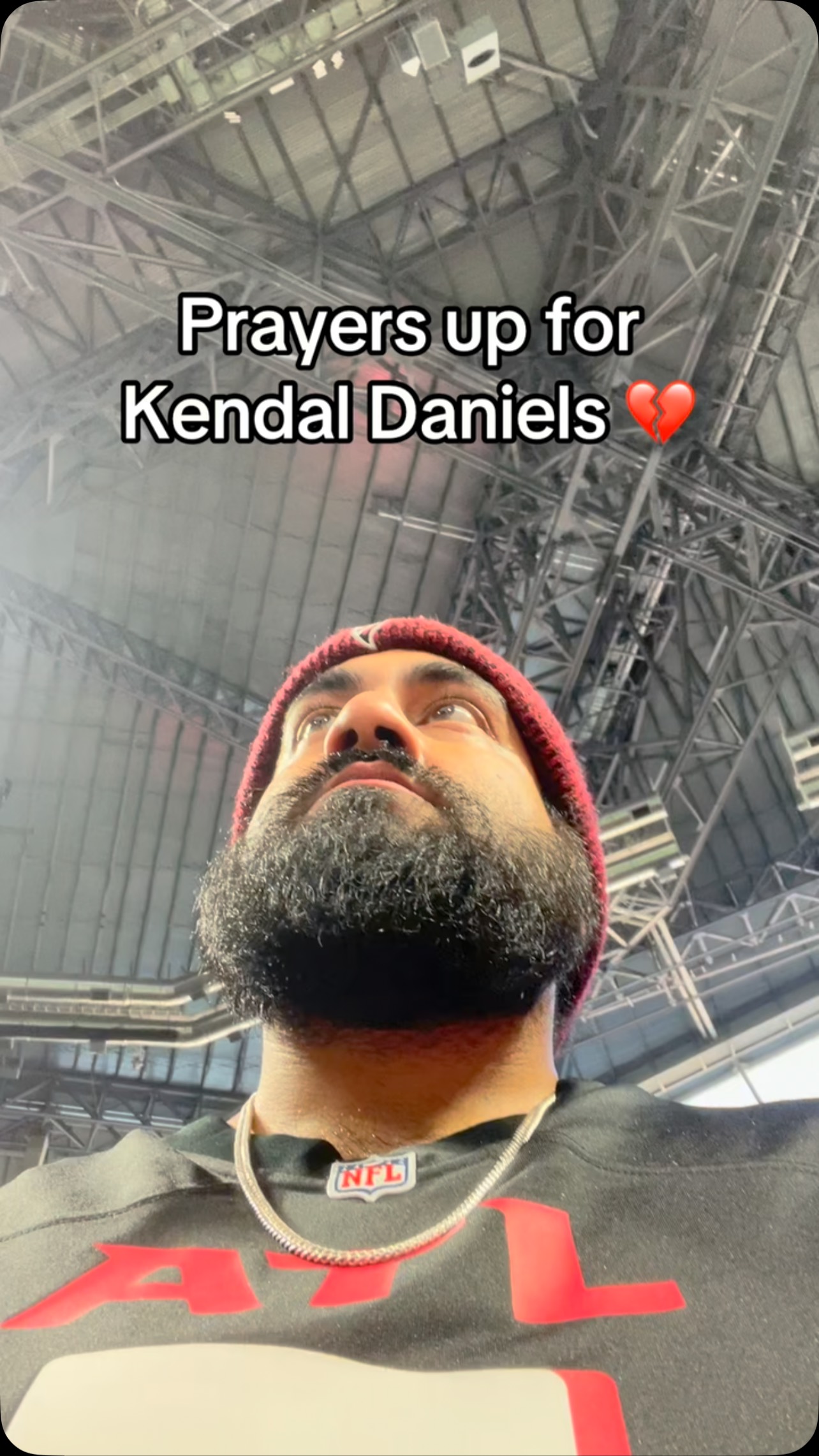 Fan prays for Kendal Daniels after ...