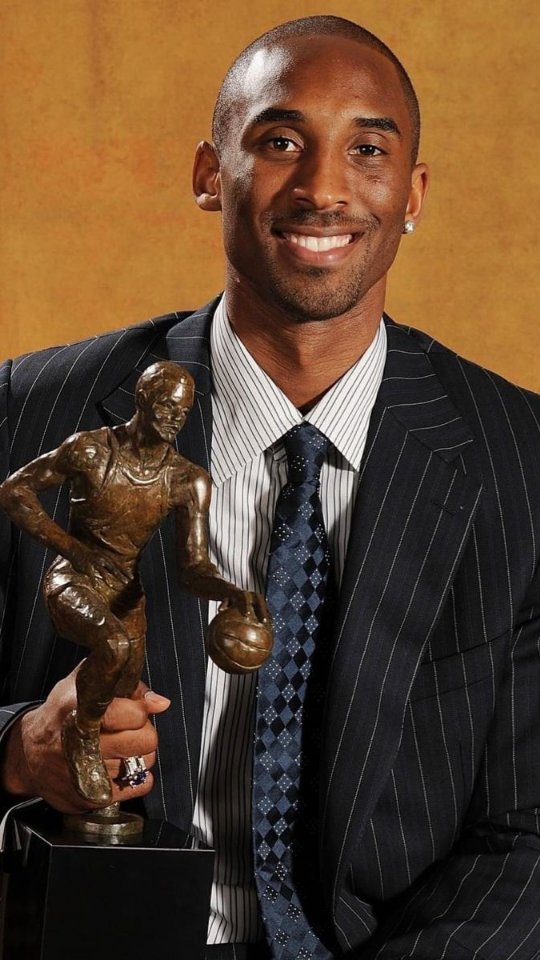 Kobe Bryant: A Basketball Icon