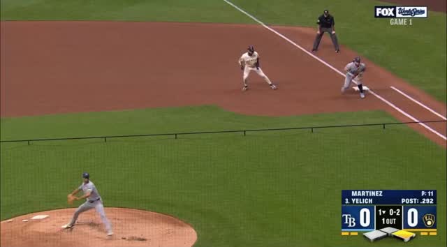Christian Yelich RBI triple scores ...