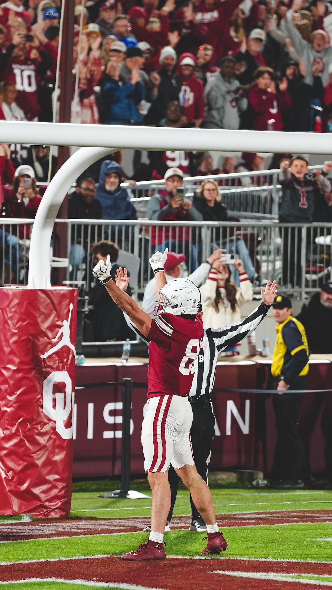 Rocky Touchdown for Oklahoma!