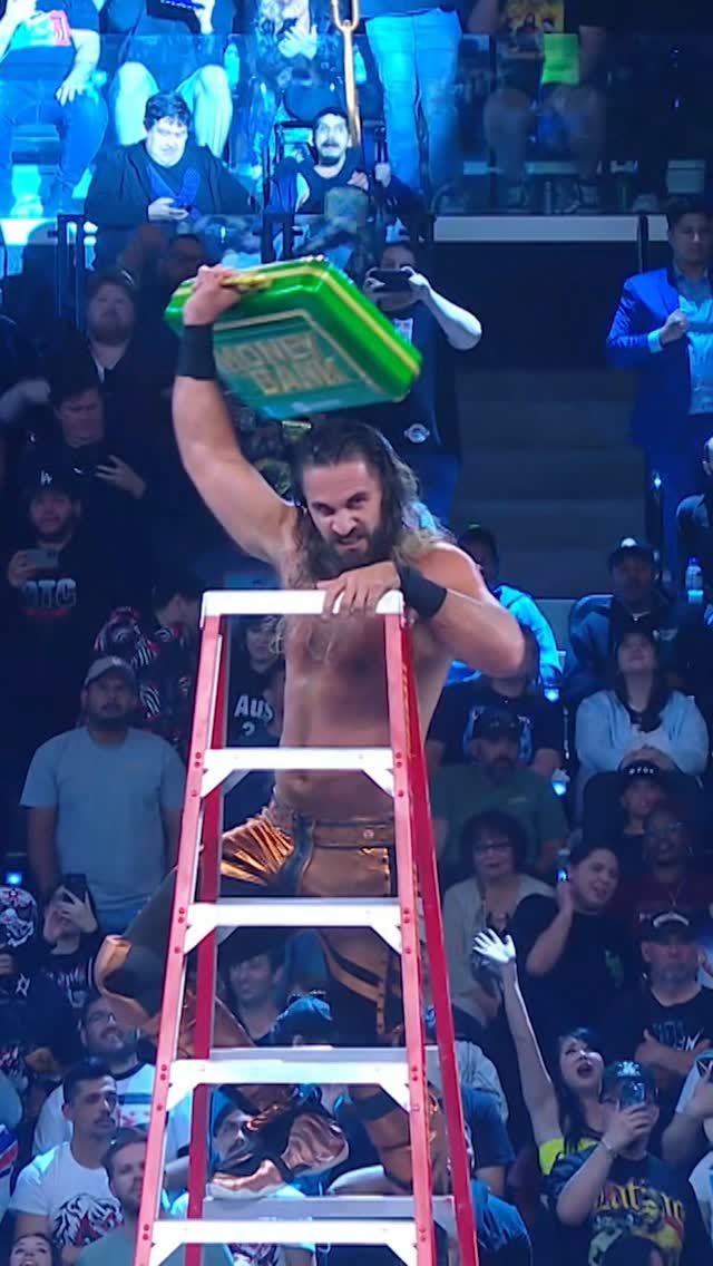 Seth Rollins becomes Mr. Money in t...