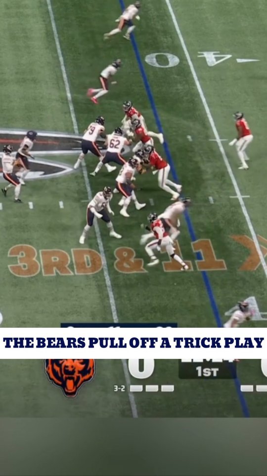 Bears execute a trick play hook-and...