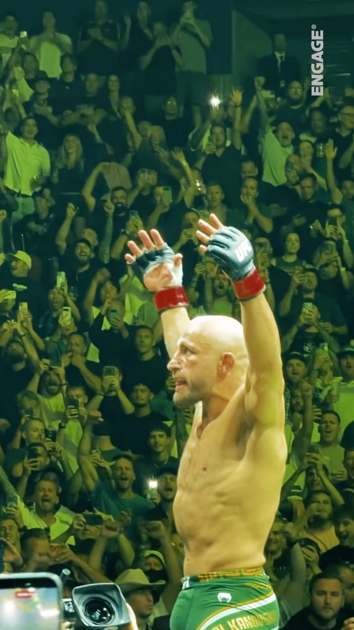 Alexander Volkanovski, "The Great",...