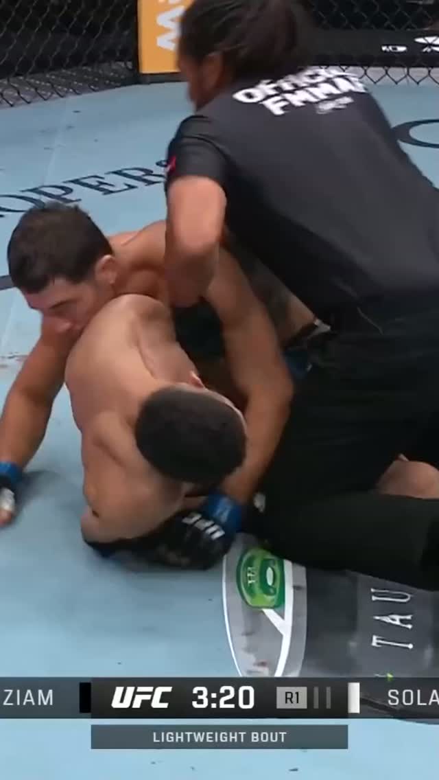 Axel Sola in action at UFC Paris