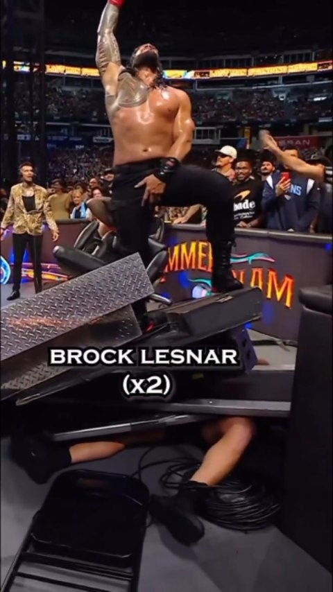 Roman Reigns defeats Brock Lesnar