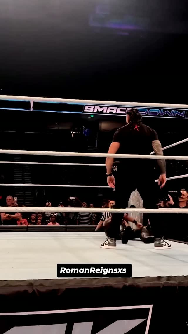 Roman Reigns in the SmackDown ring