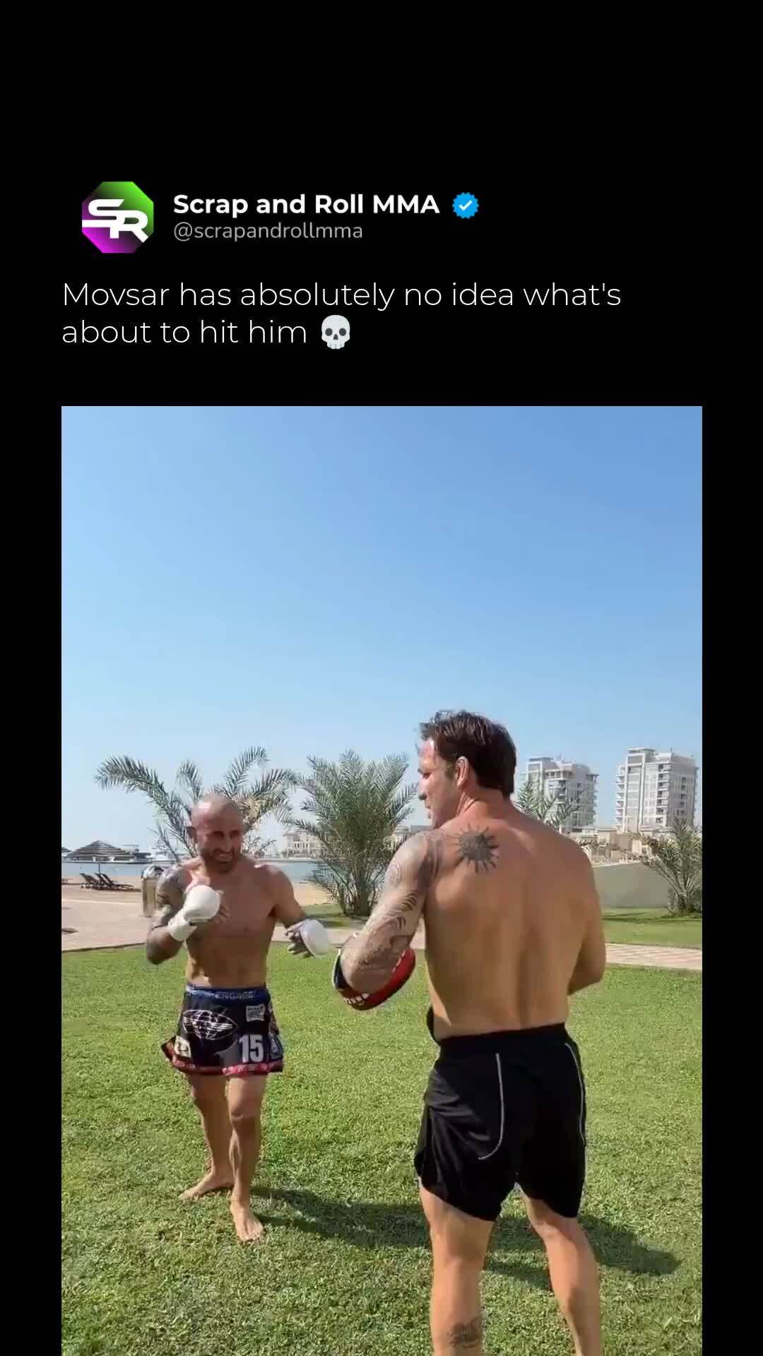 Alexander Volkanovski arrives in Ab...