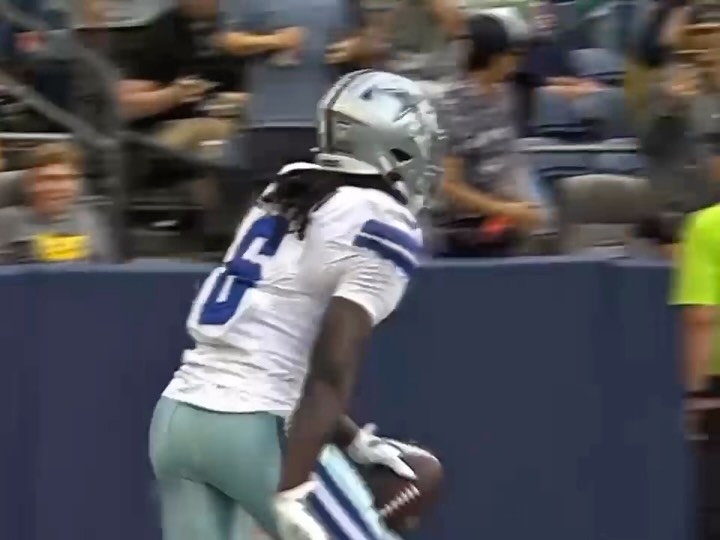 Dallas Cowboys Football Player on t...