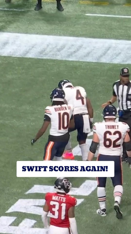D'Andre Swift scores another touchd...