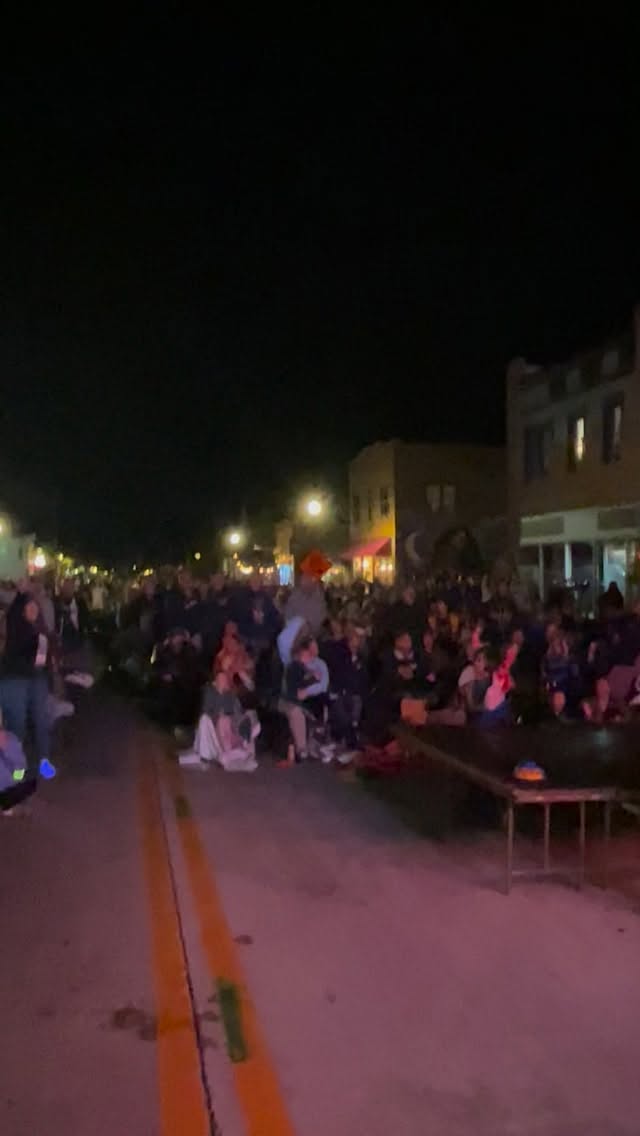 Brewers fans gather for World Serie...