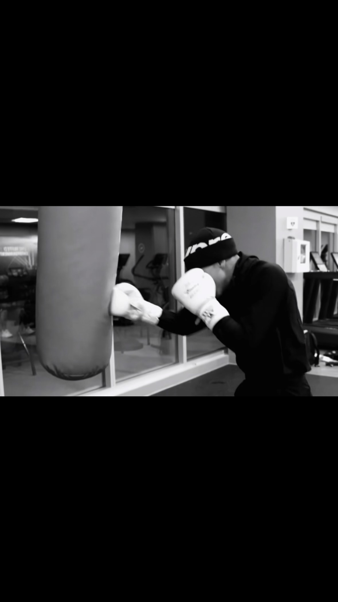 Jesse "Bam" Rodríguez showing his s...