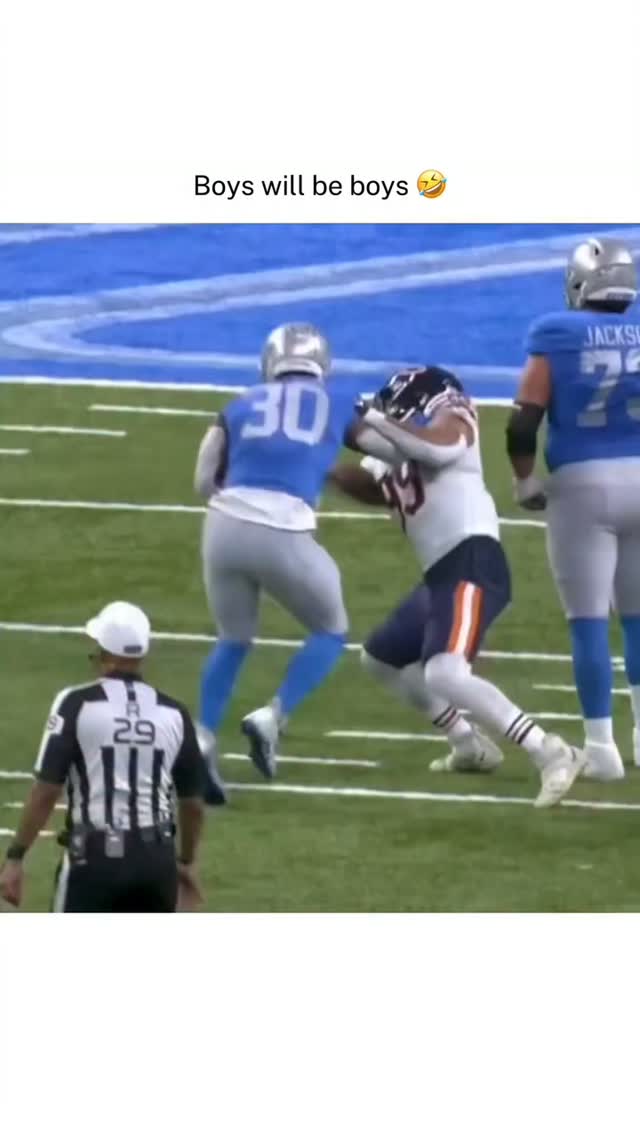 NFL Fights: Football players clash ...
