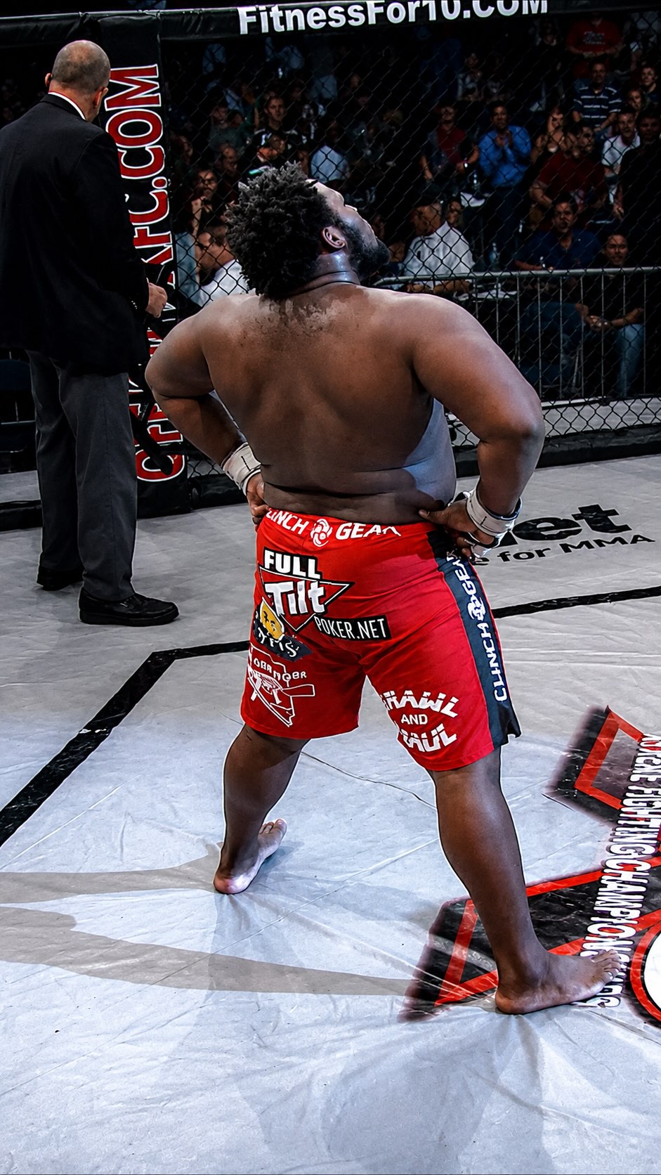 XFC Action Cut: Chris Barnett vs. J...