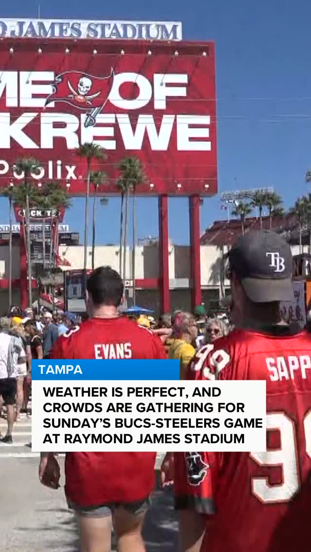 Fans gather at Raymond James Stadiu...