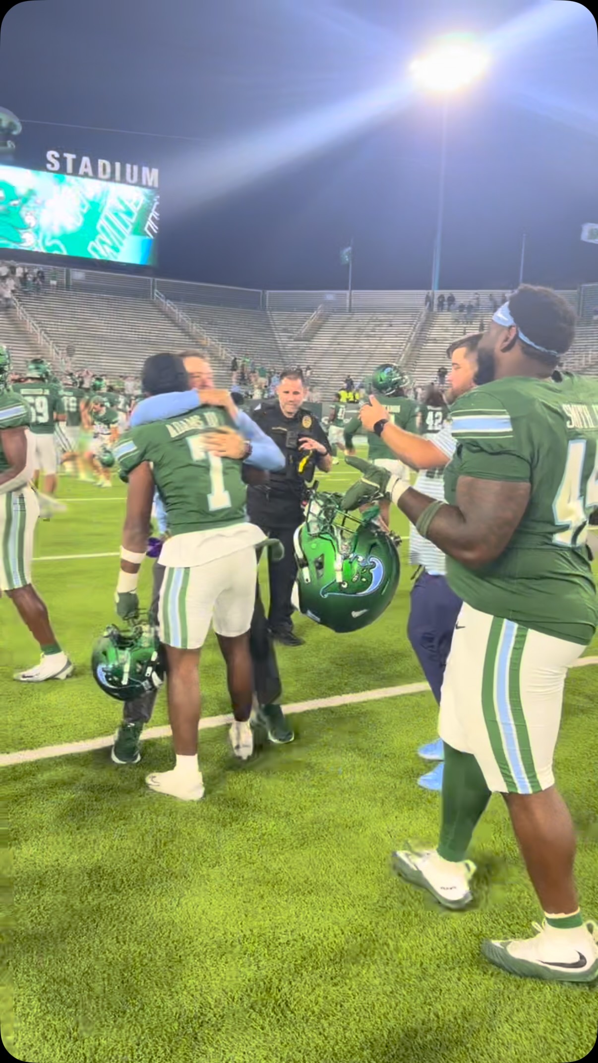 Tulane takes down Memphis 31-17! He...