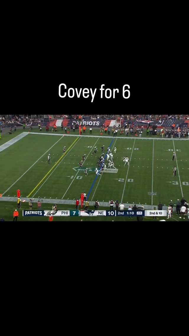 Covey gives the Eagles a 14-10 lead...