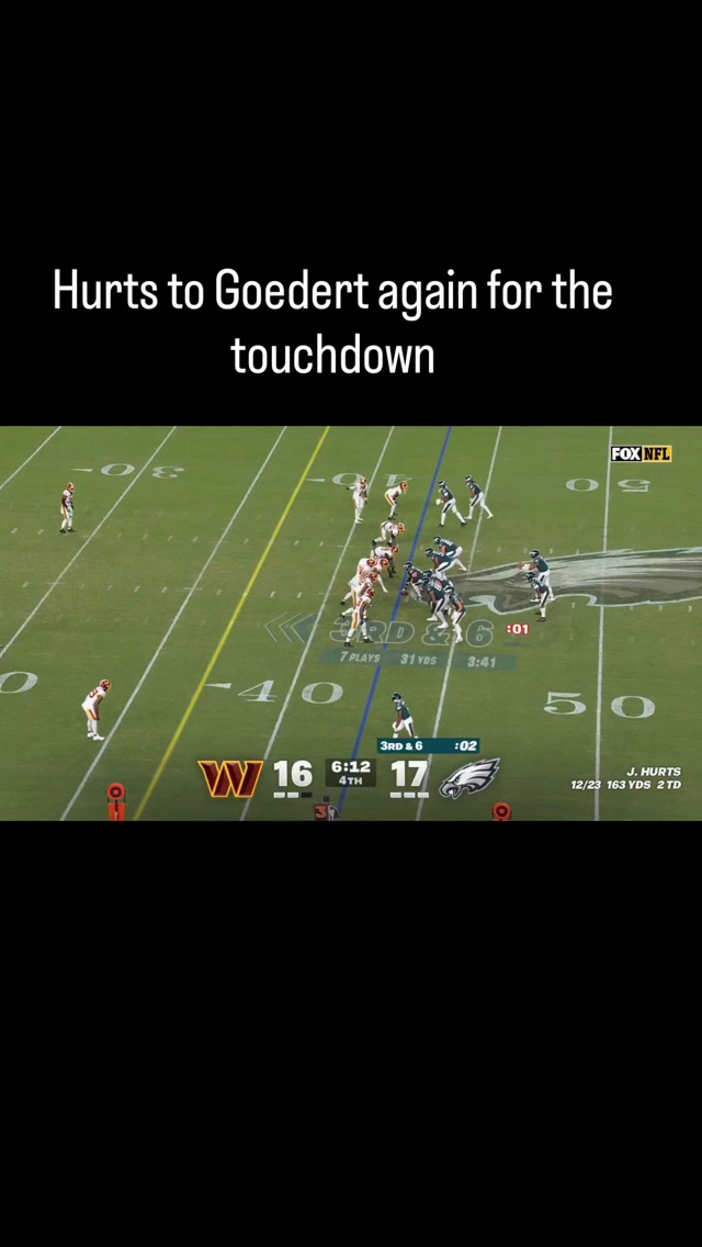 Jalen Hurts connects with Dallas Go...
