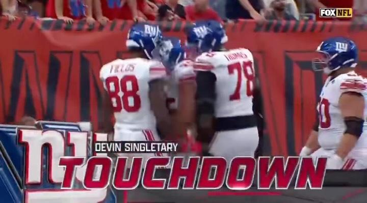 Devin Singletary Walk-off Touchdown...