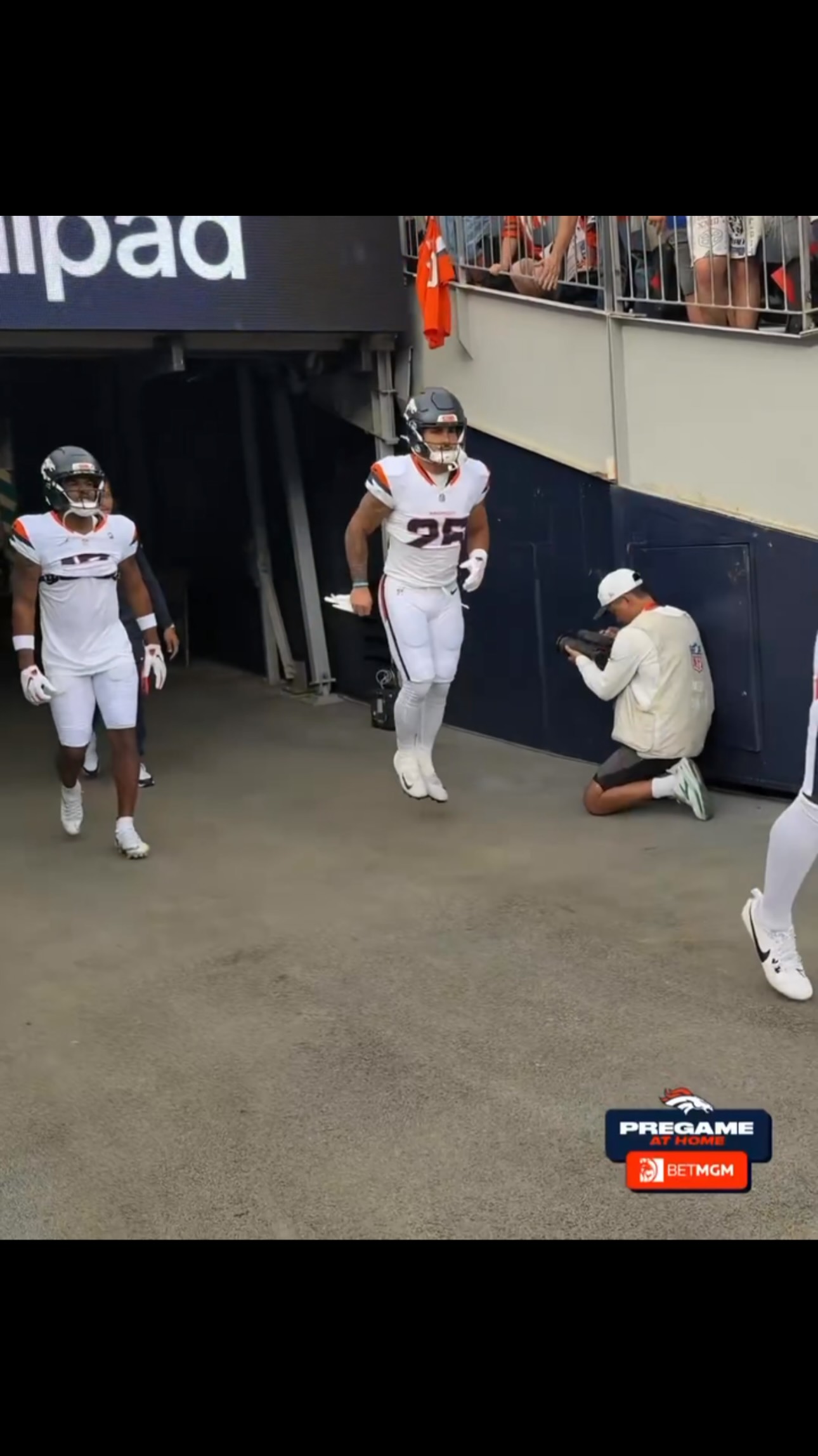Denver Broncos prepare to take on t...