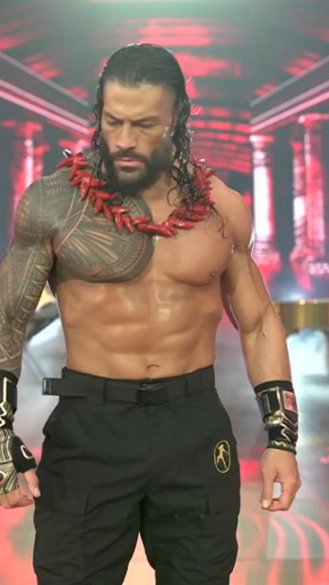 Roman Reigns Commands Greatness