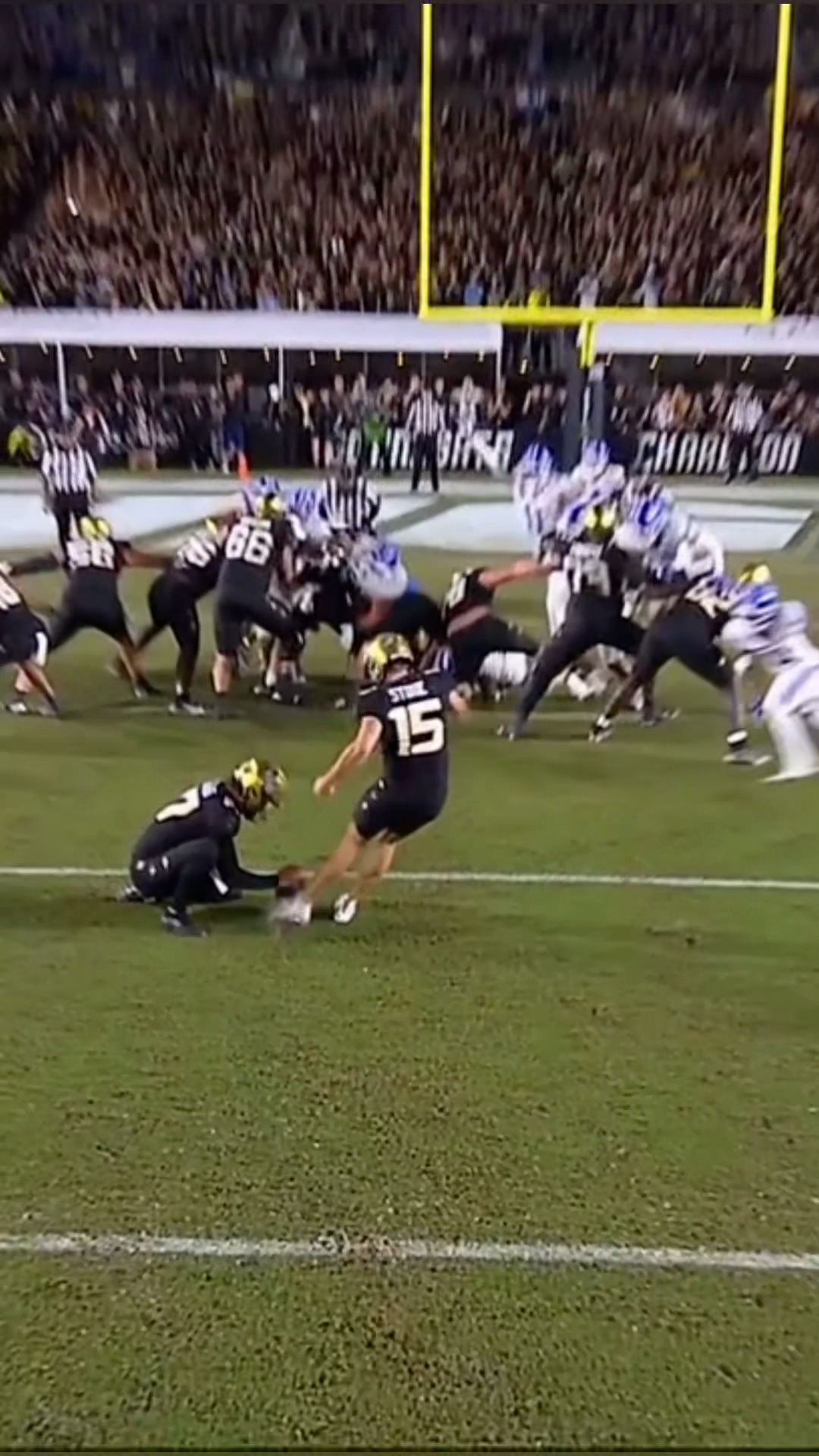BYU vs UCF College Football Field G...