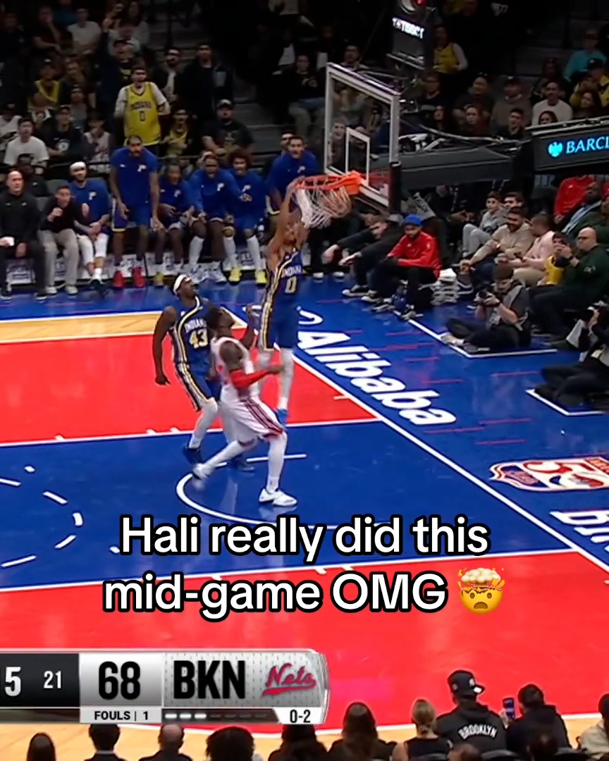 Tyrese Haliburton showing off mid-g...