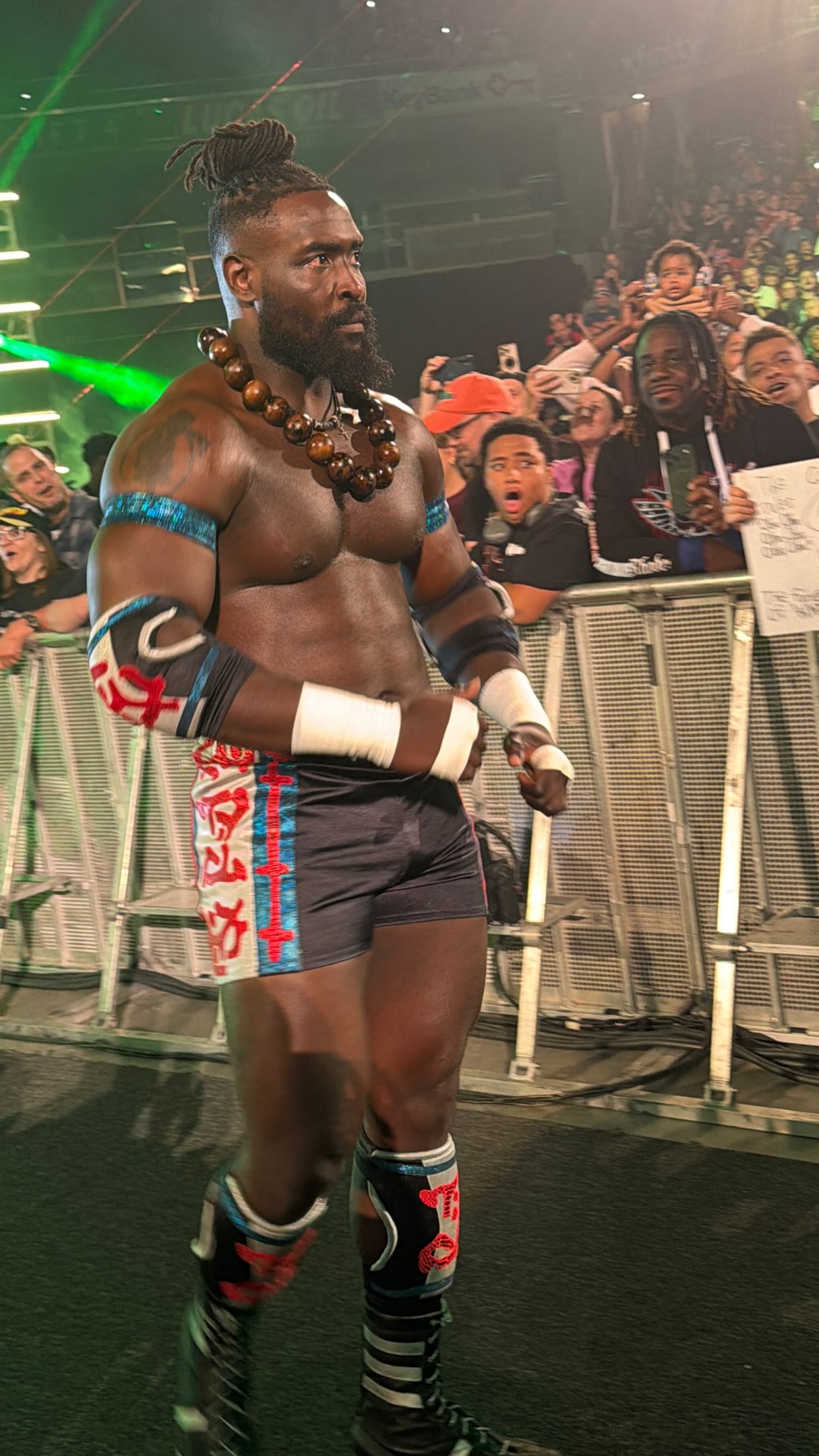 Oba Femi dominates after SmackDown