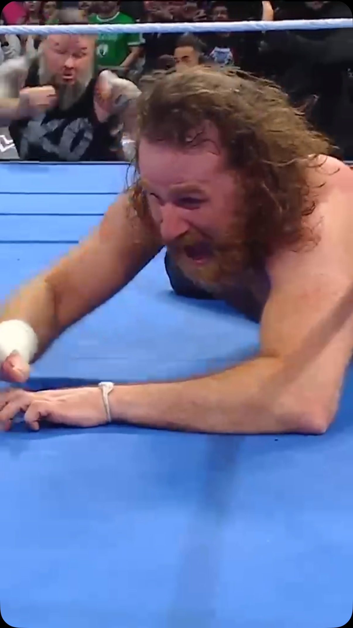 Sami Zayn climbs to the top again o...
