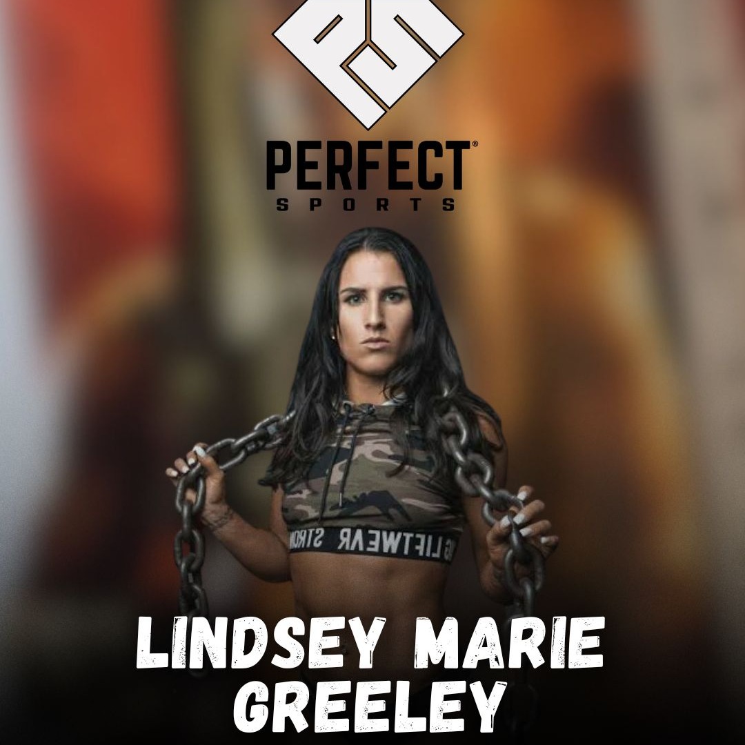 Lindsey Marie Greeley Checks Out th...