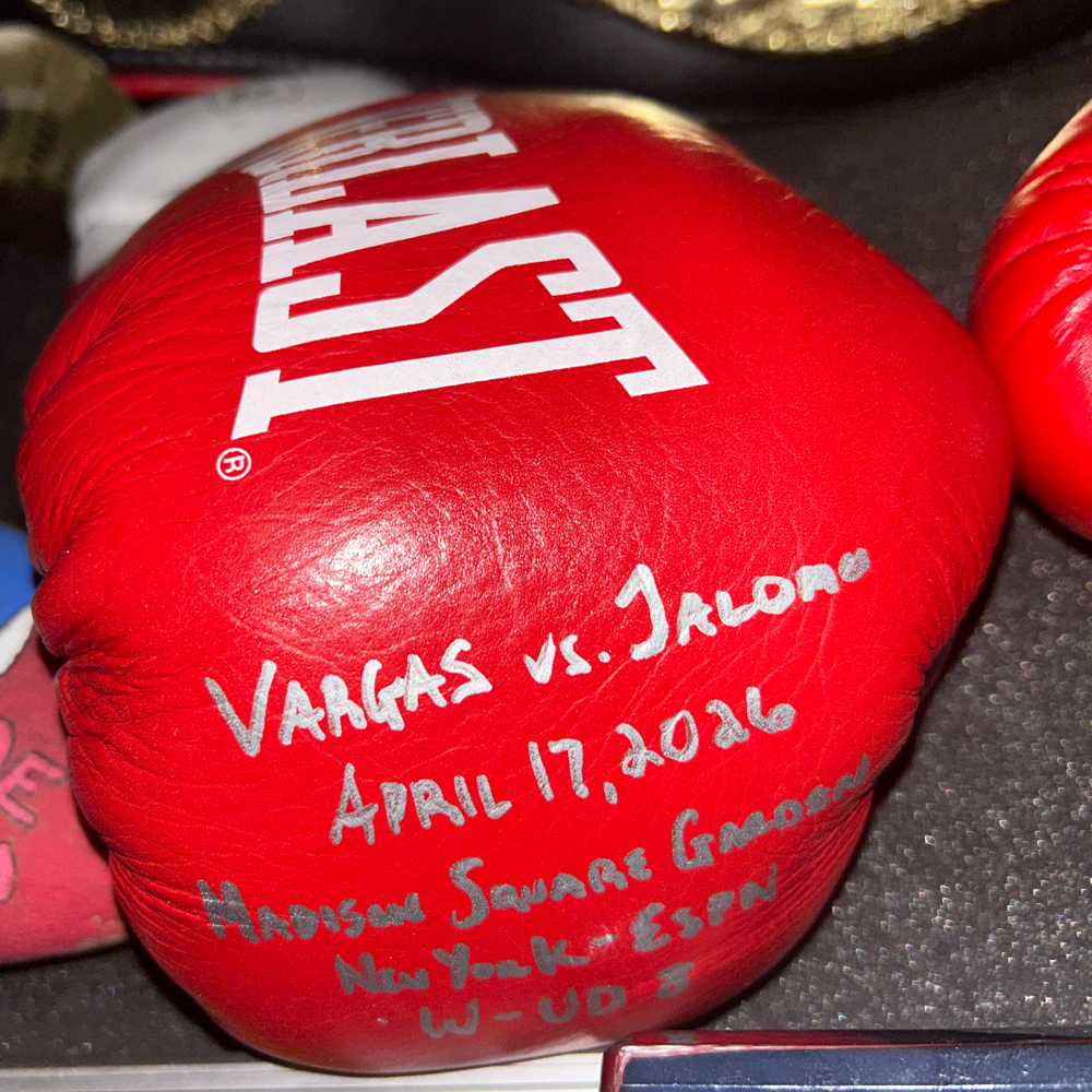Athlete Exclusive Memorabilia & Products on MILLIONS.co